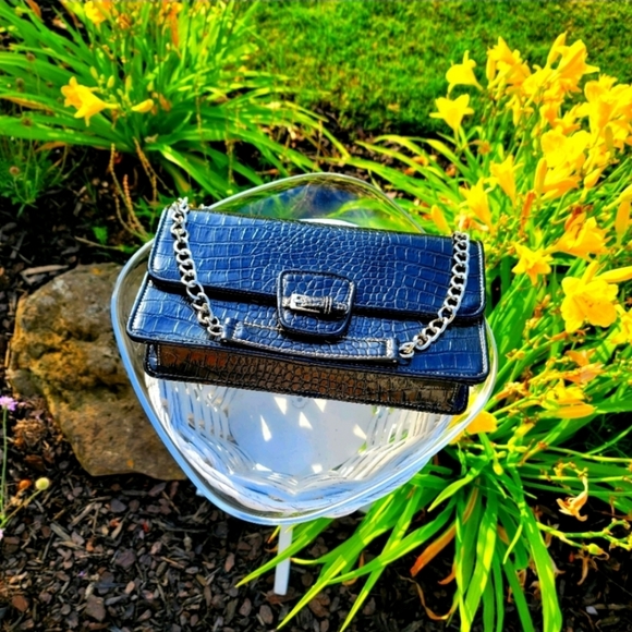 LIZ CLAIBORNE Faux Crocodile Shoulder/Handbag - Picture 15 of 15